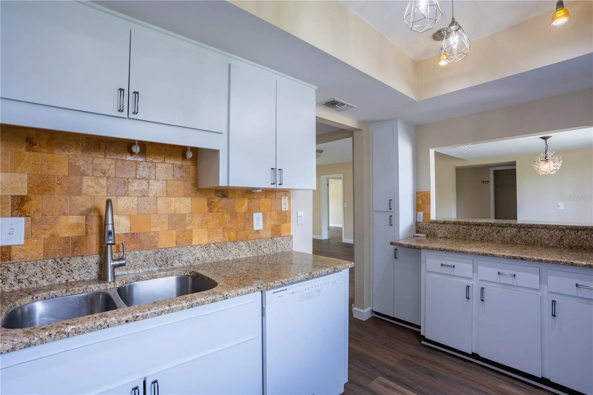 2497 Heron Terrace Clearwater FL 33762