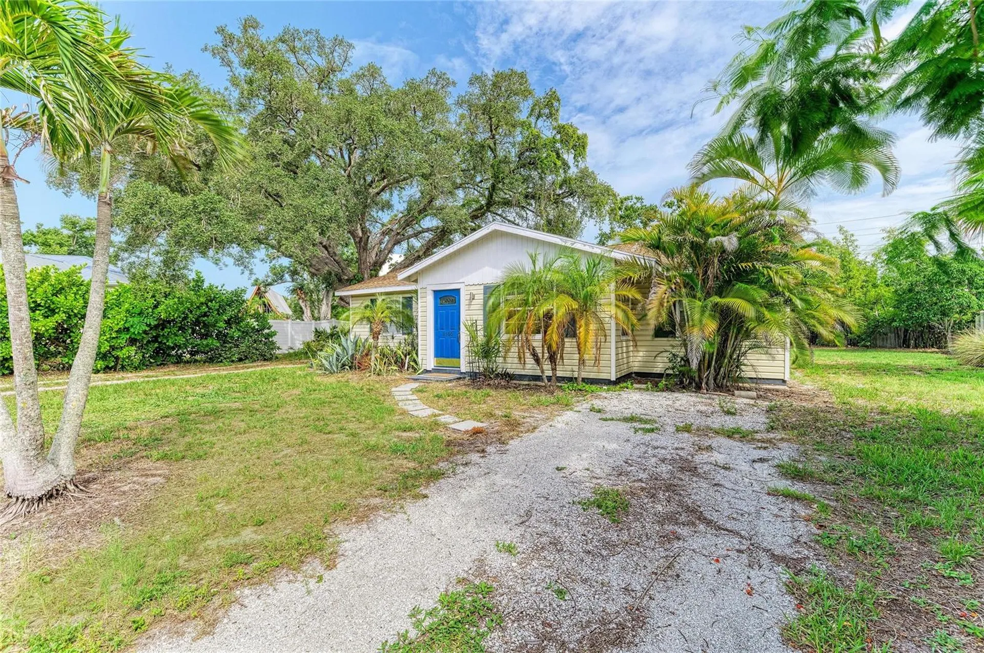 1300 Loma Linda Court Sarasota FL 34239