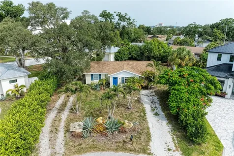 1300 Loma Linda Court Sarasota FL 34239