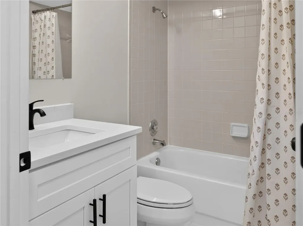 428 40th Court W Palmetto FL 34221