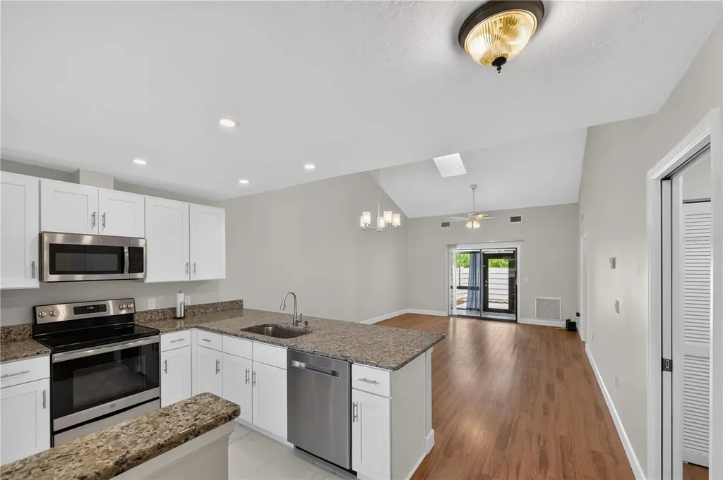 428 40th Court W Palmetto FL 34221