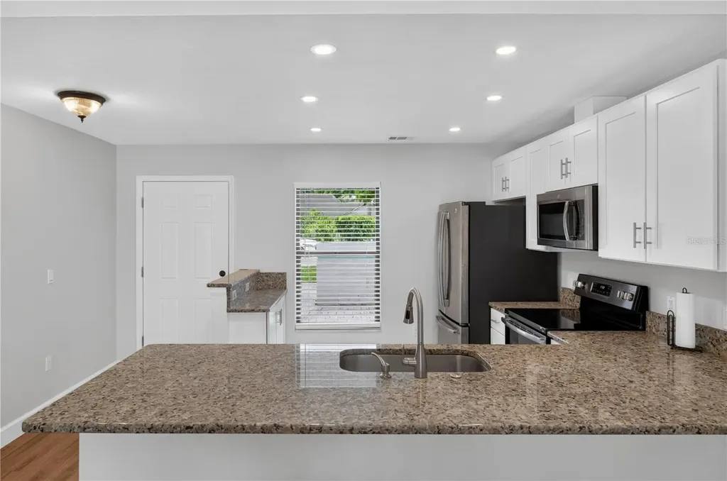 428 40th Court W Palmetto FL 34221