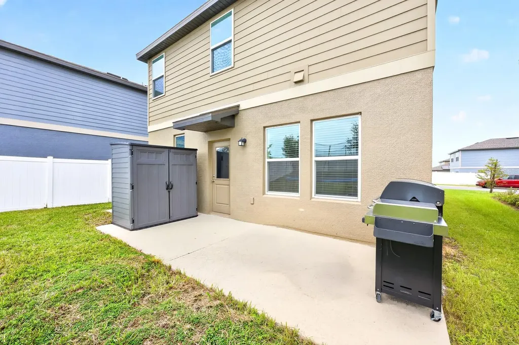 1961 Hemingway Circle Groveland FL 34736