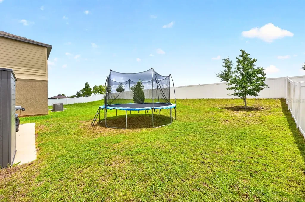 1961 Hemingway Circle Groveland FL 34736