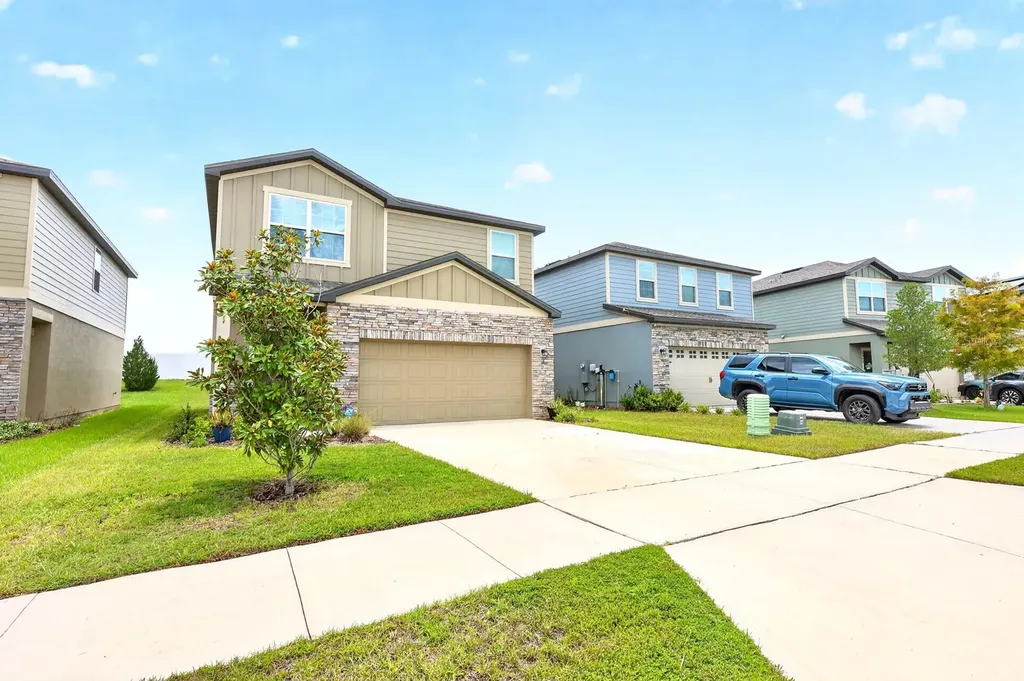 1961 Hemingway Circle Groveland FL 34736