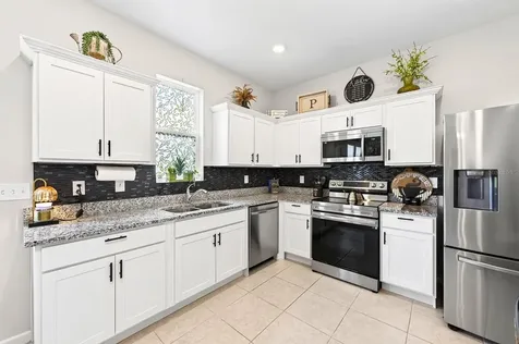 1961 Hemingway Circle Groveland FL 34736