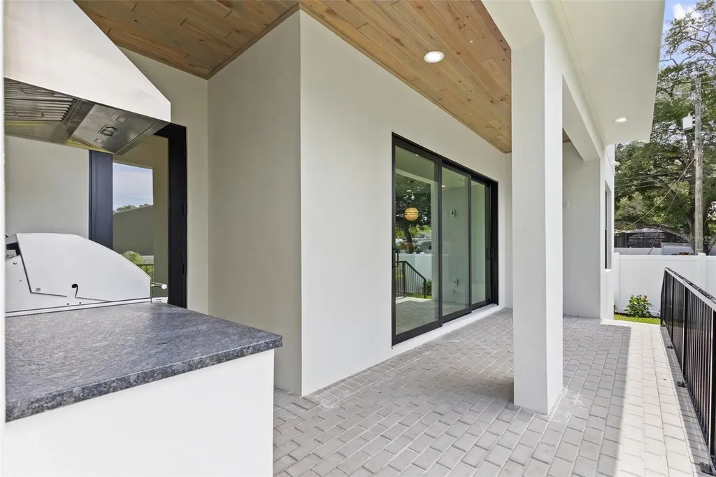 4302 W Obispo Street Tampa FL 33629