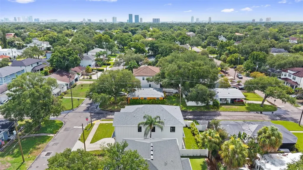 4302 W Obispo Street Tampa FL 33629