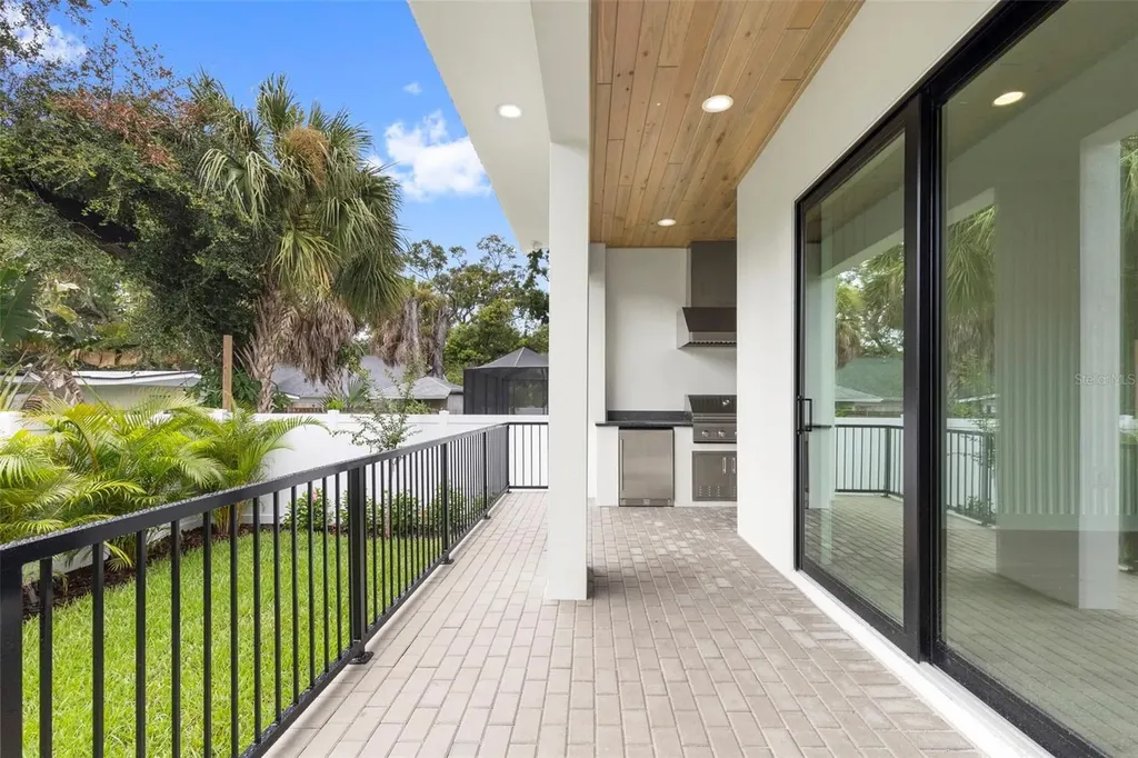 4302 W Obispo Street Tampa FL 33629