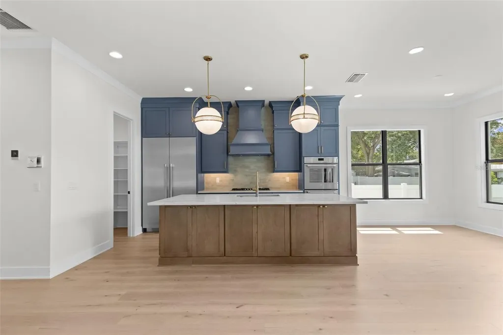 4302 W Obispo Street Tampa FL 33629