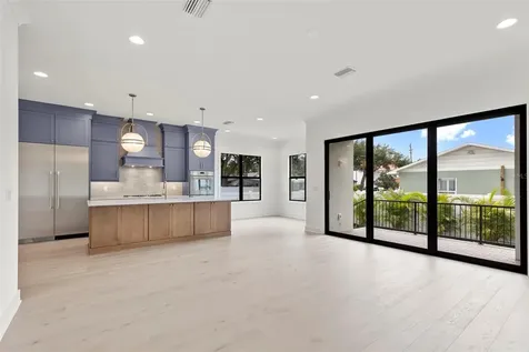 4302 W Obispo Street Tampa FL 33629