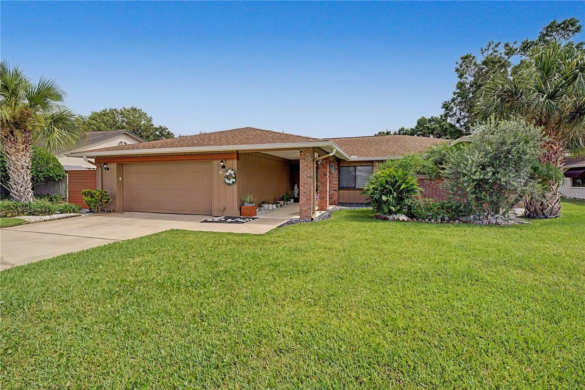 450 Cypress Creek Circle Oldsmar FL 34677