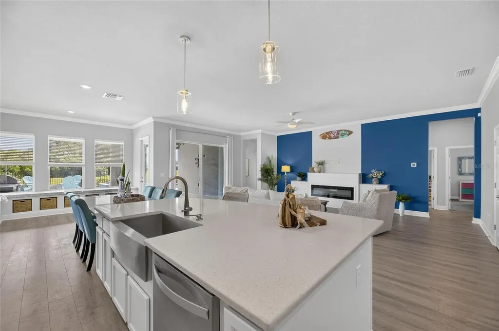 7322 Paradiso Drive Apollo Beach FL 33572