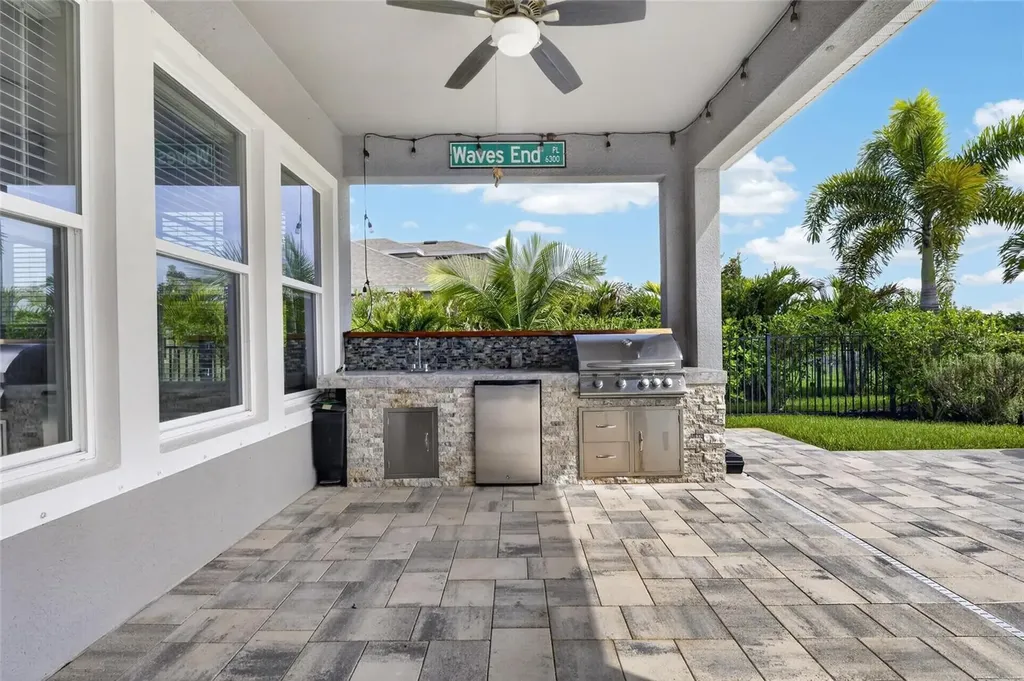 7322 Paradiso Drive Apollo Beach FL 33572