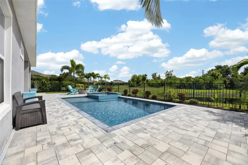 7322 Paradiso Drive Apollo Beach FL 33572