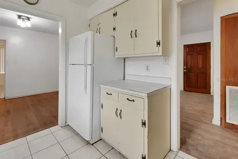411 N Blue Lake Terrace Deland FL 32724