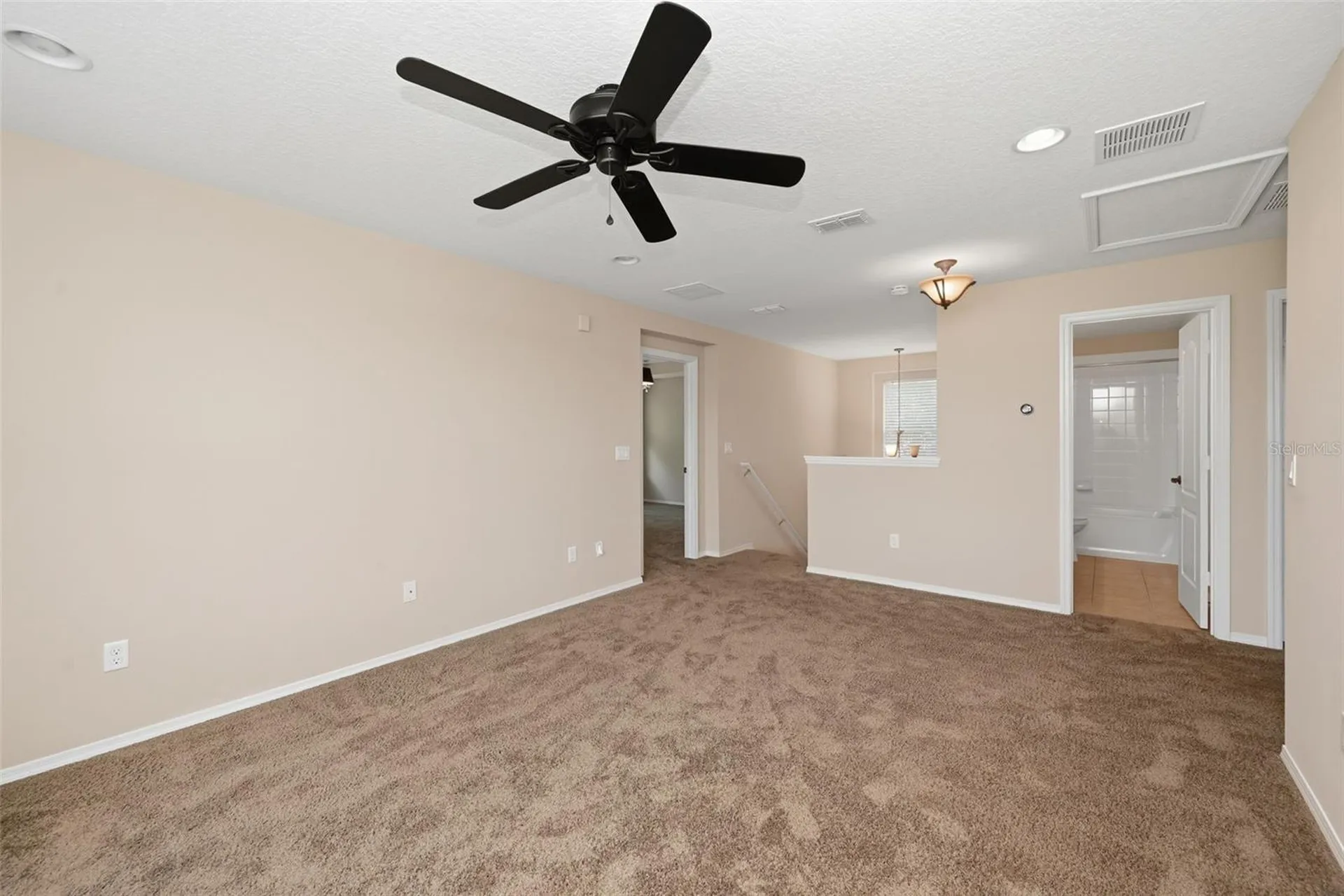 1532 Nature Trail Kissimmee FL 34746
