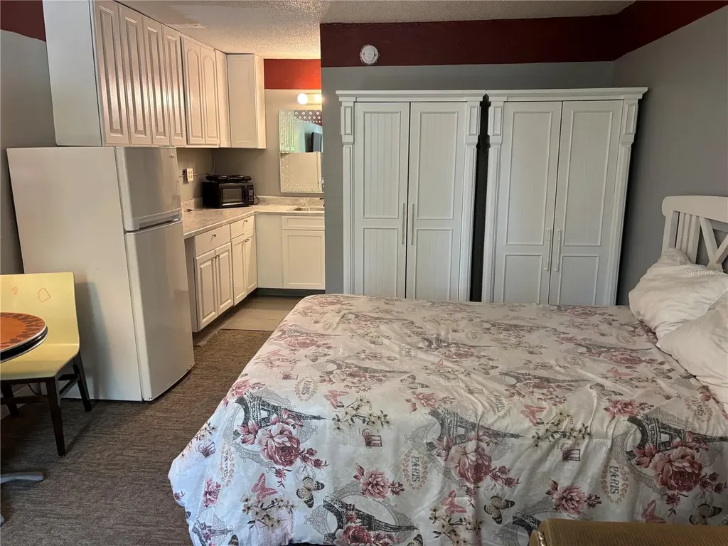 7900 S Orange Blossom Trail Orlando FL 32809