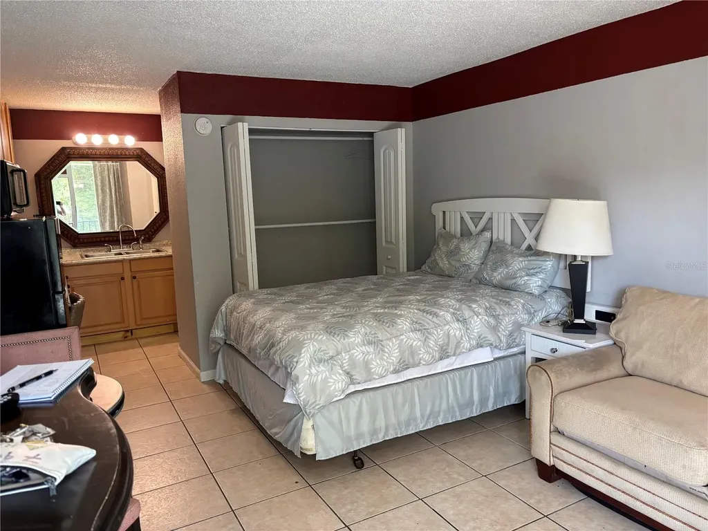 7900 S Orange Blossom Trail Orlando FL 32809