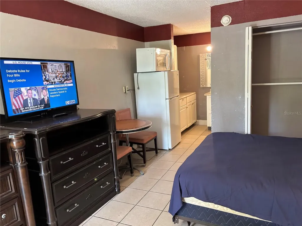 7900 S Orange Blossom Trail Orlando FL 32809