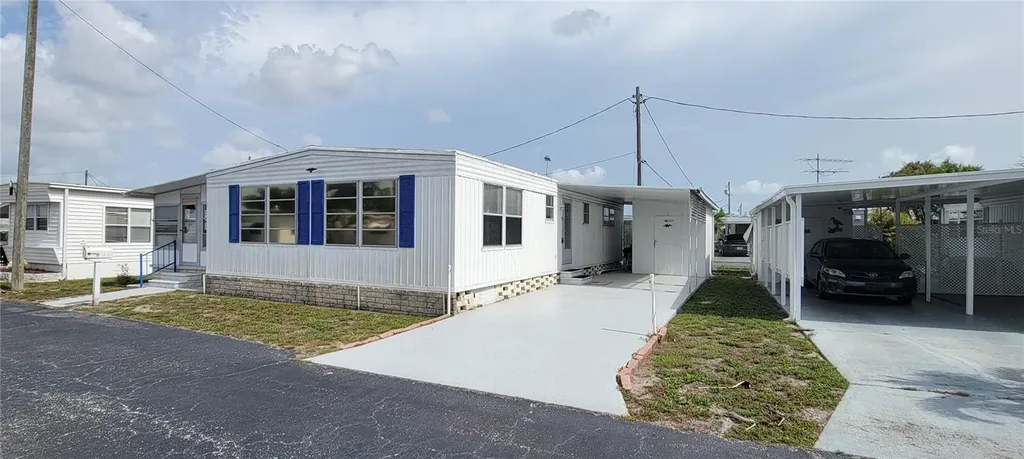 7490 46th Avenue N St Petersburg FL 33709