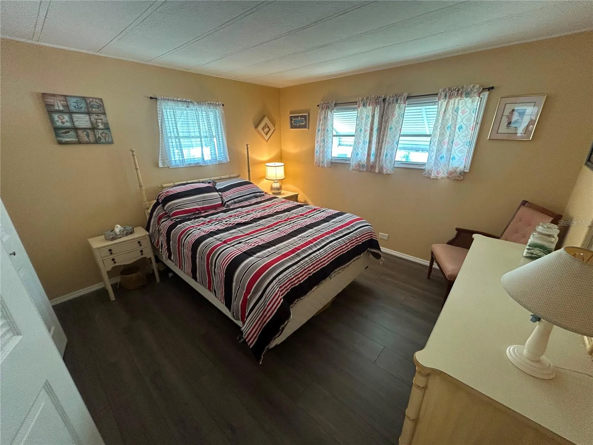 7490 46th Avenue N St Petersburg FL 33709