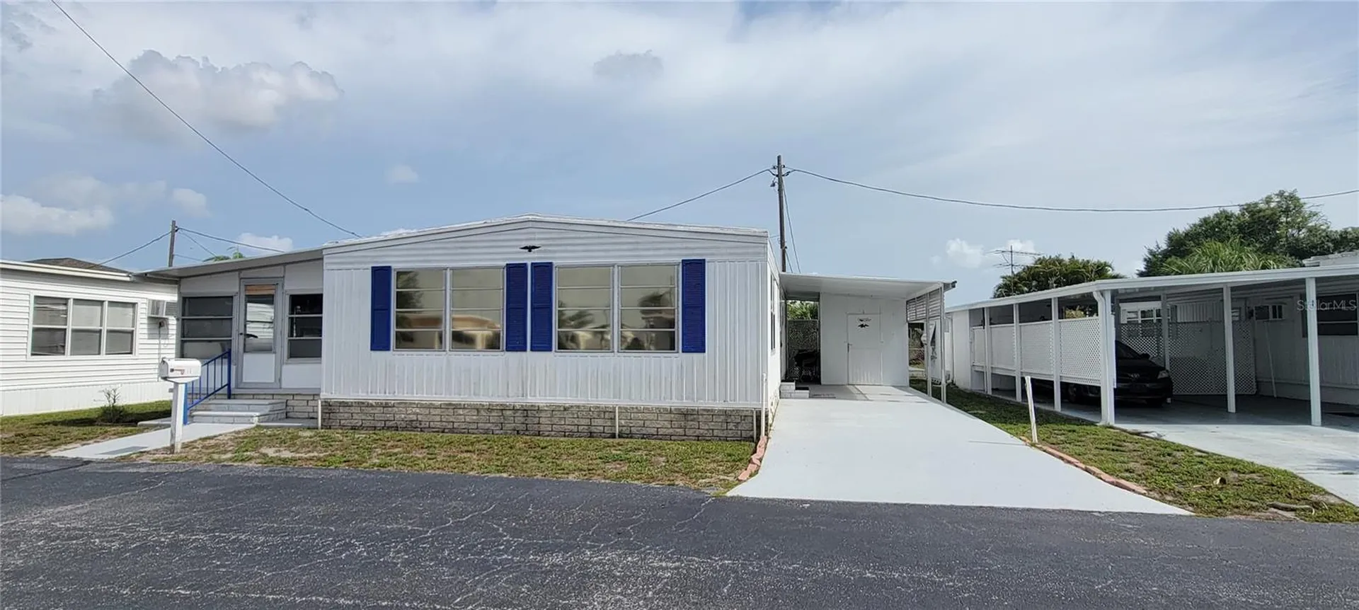 7490 46th Avenue N St Petersburg FL 33709