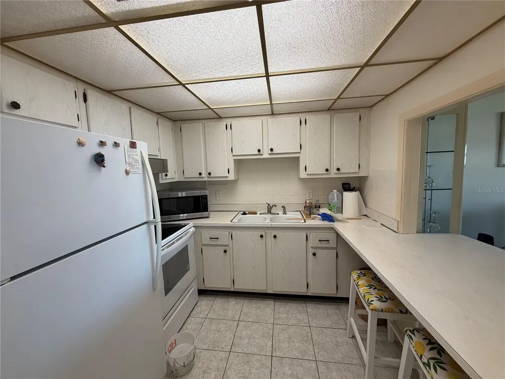 4550 Cove Circle St Petersburg FL 33708