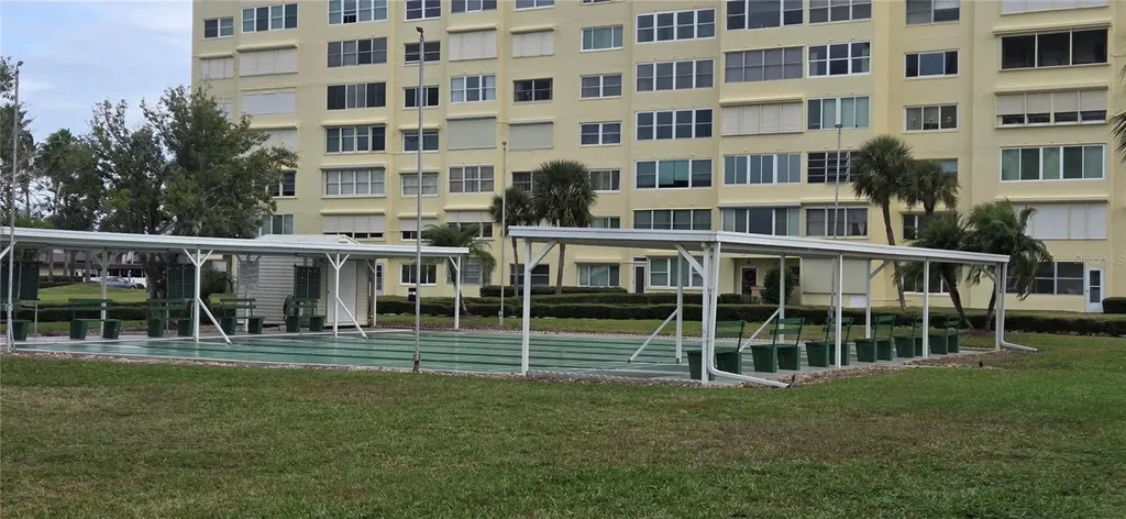 4550 Cove Circle St Petersburg FL 33708