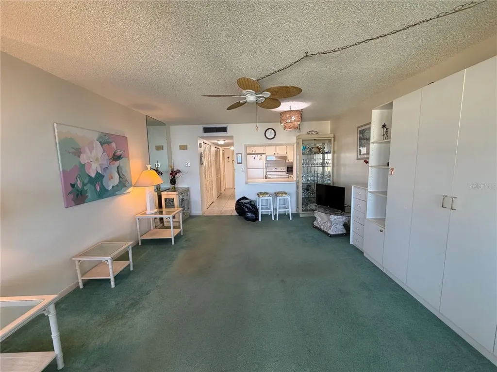 4550 Cove Circle St Petersburg FL 33708