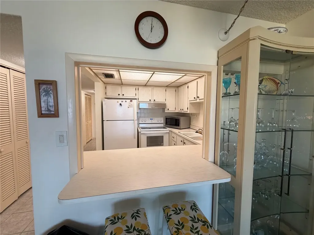 4550 Cove Circle St Petersburg FL 33708