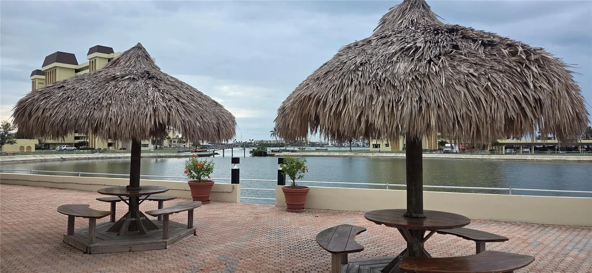 4550 Cove Circle St Petersburg FL 33708