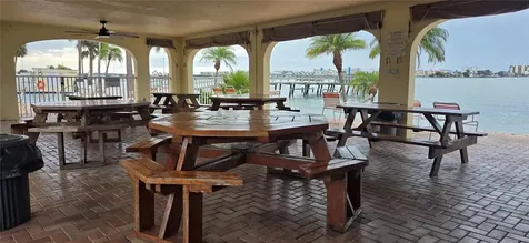 4550 Cove Circle St Petersburg FL 33708
