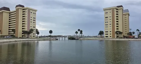 4550 Cove Circle St Petersburg FL 33708