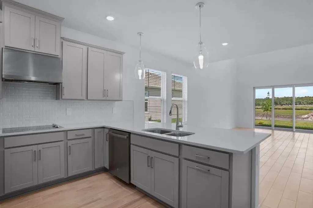 735 Steel Drive Apollo Beach FL 33572
