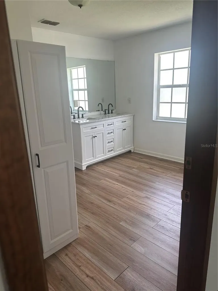 12055 Murray Avenue Largo FL 33778