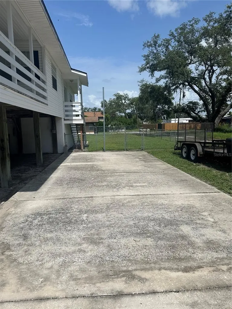 12055 Murray Avenue Largo FL 33778