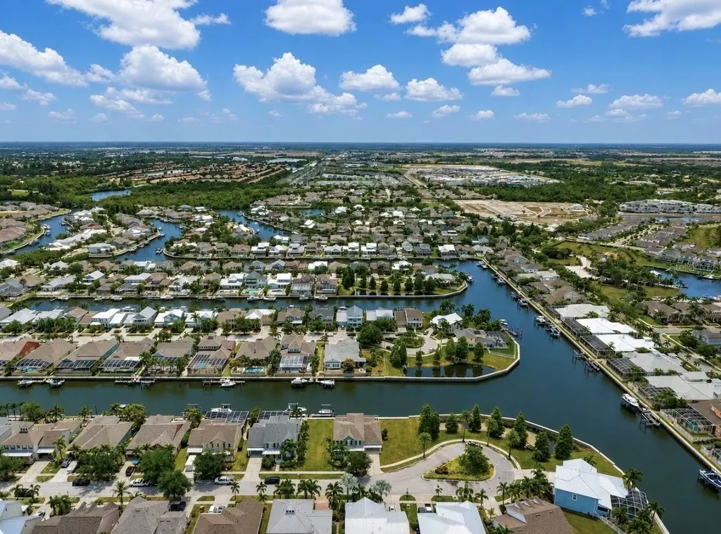 5709 Sea Trout Place Apollo Beach FL 33572