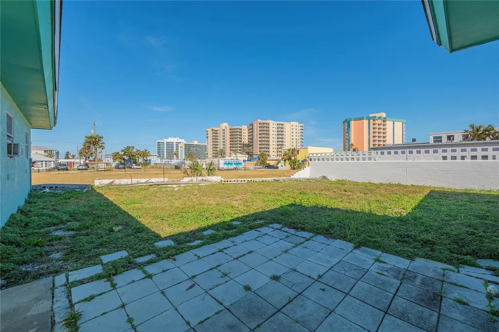 135 Park Avenue Daytona Beach FL 32118