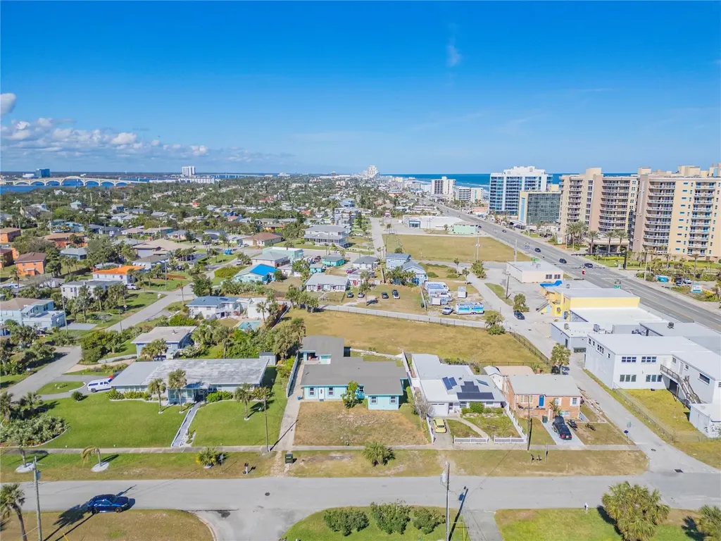 135 Park Avenue Daytona Beach FL 32118
