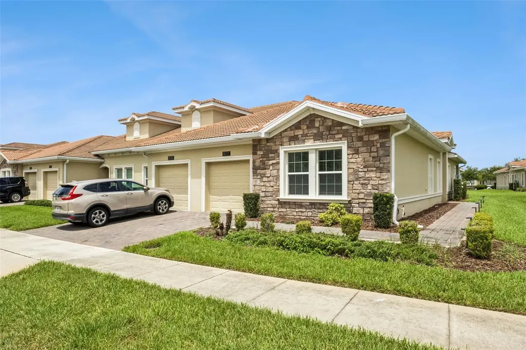 1177 Trappers Trail Loop Davenport FL 33896