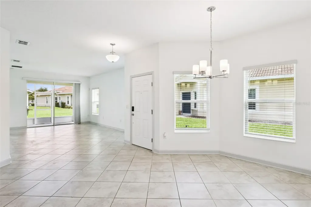 1177 Trappers Trail Loop Davenport FL 33896
