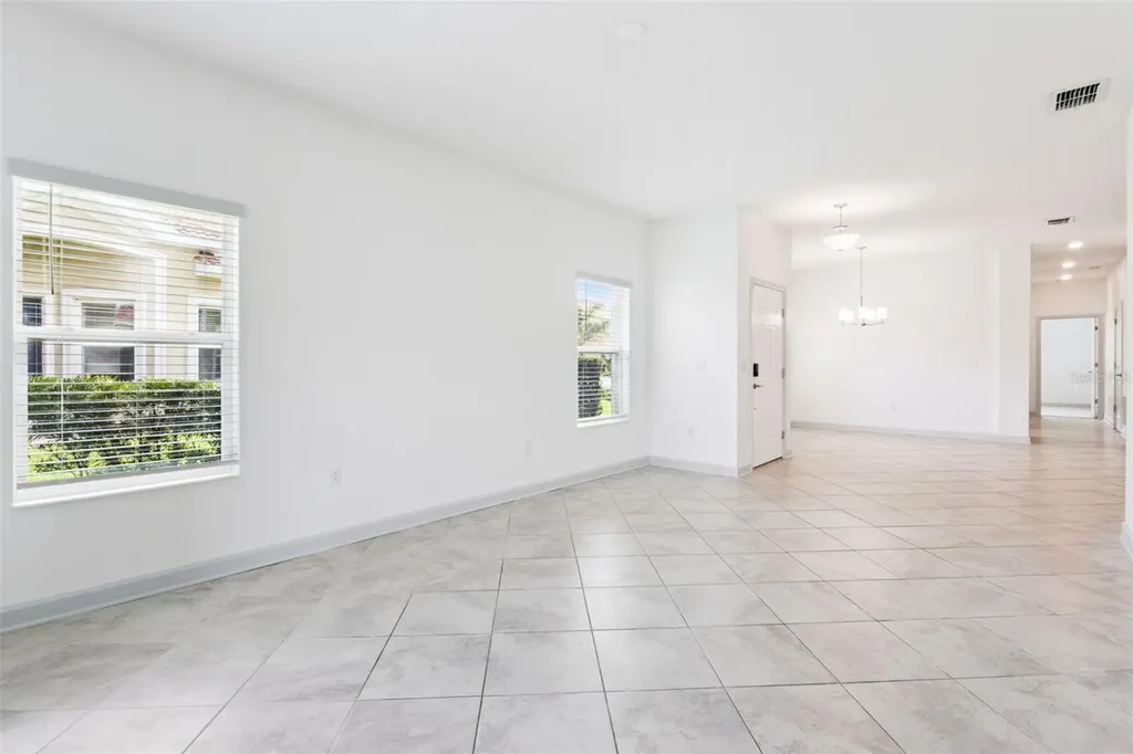 1177 Trappers Trail Loop Davenport FL 33896