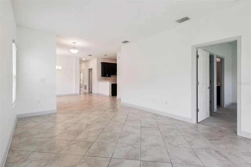 1177 Trappers Trail Loop Davenport FL 33896