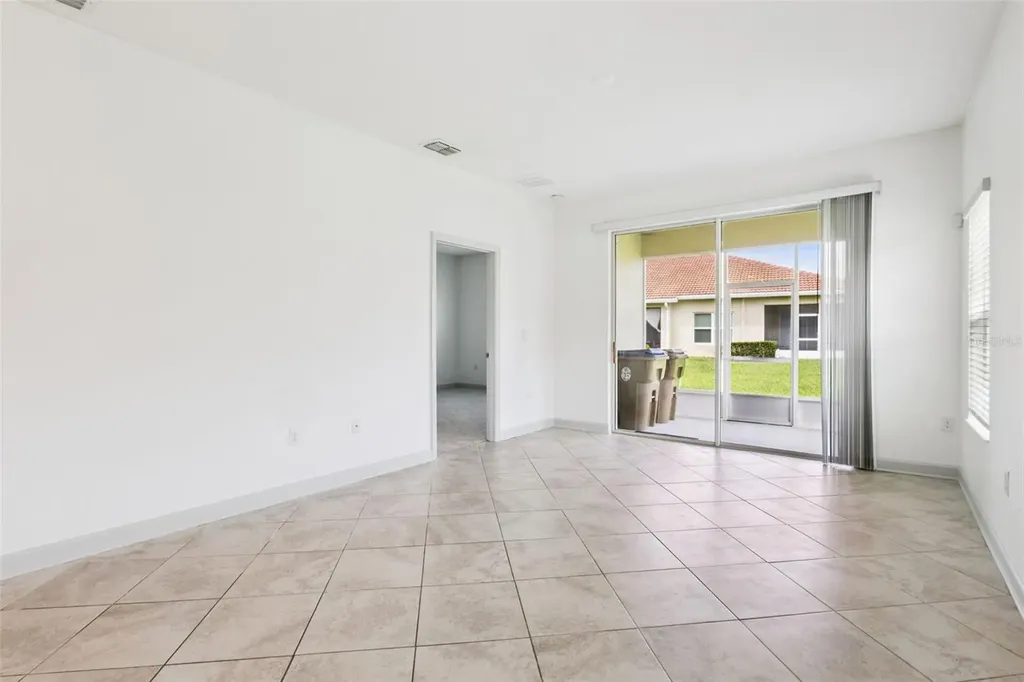 1177 Trappers Trail Loop Davenport FL 33896