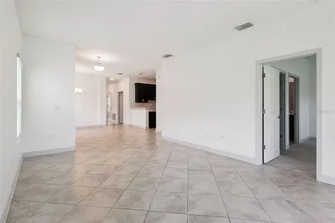 1177 Trappers Trail Loop Davenport FL 33896