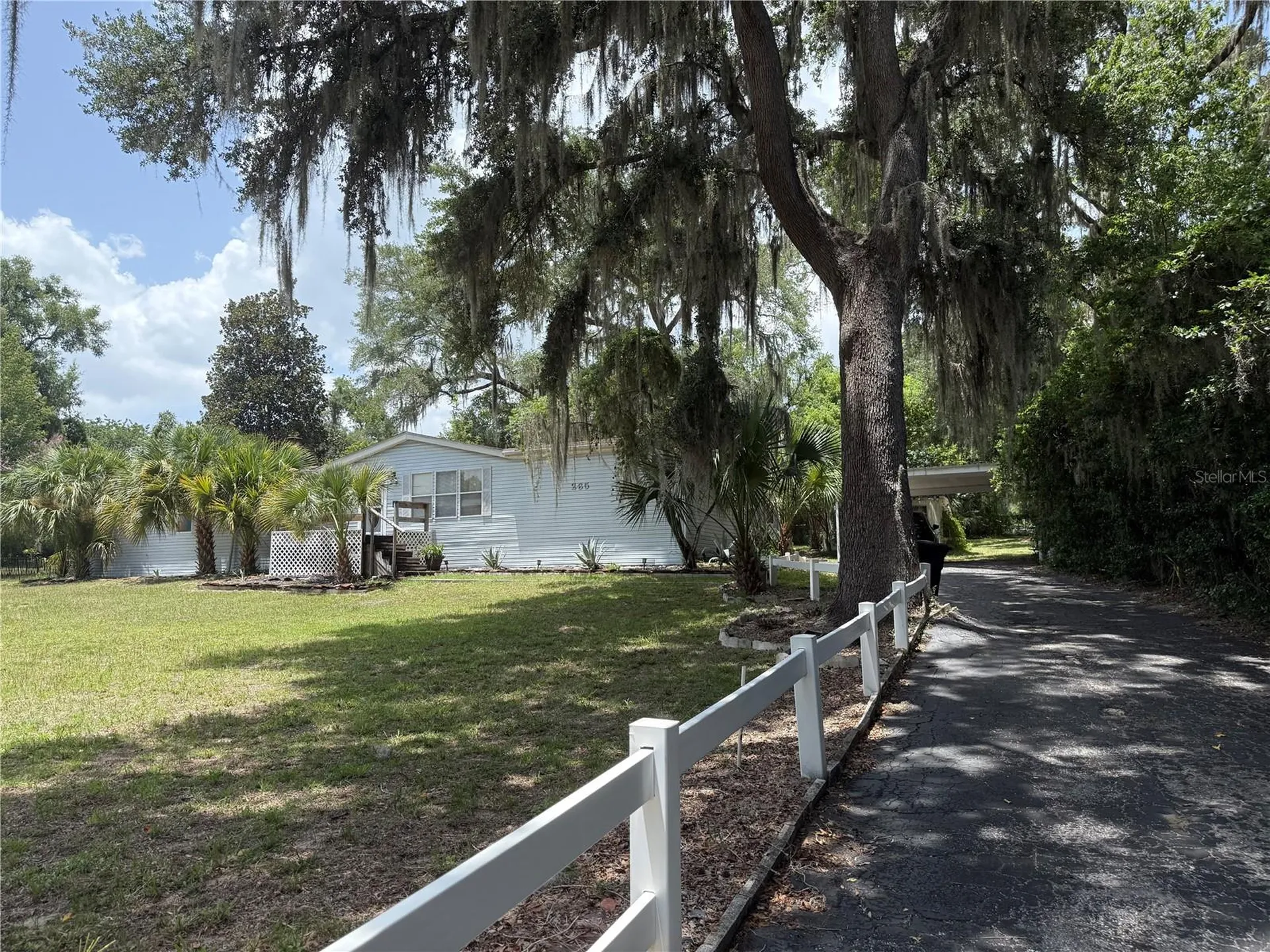 265 W Mcclendon Street Lady Lake FL 32159