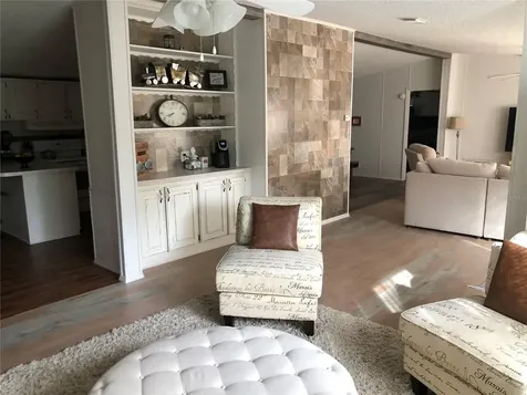 265 W Mcclendon Street Lady Lake FL 32159