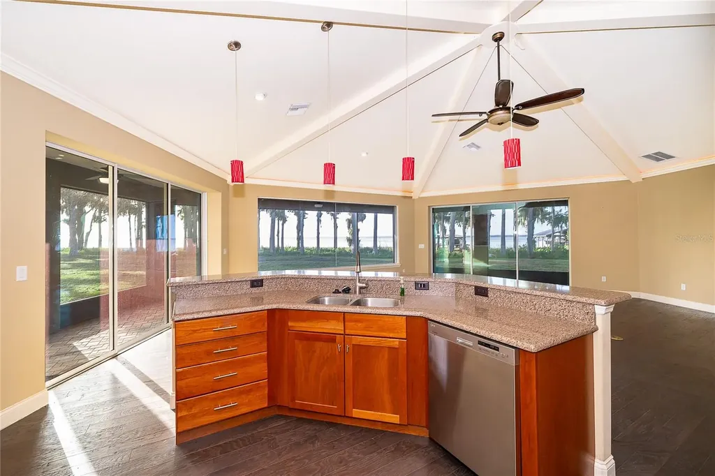 12131 Eagles Point Court Grand Island FL 32735