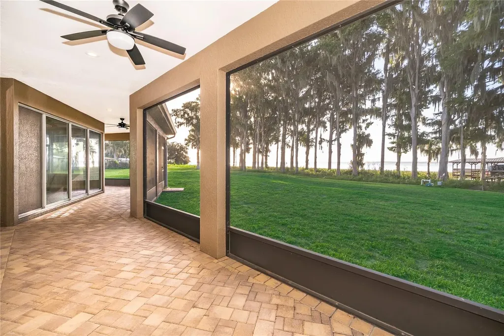 12131 Eagles Point Court Grand Island FL 32735